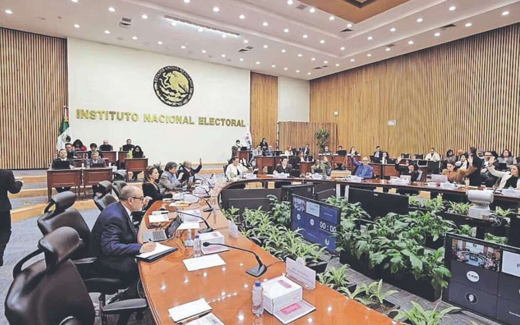INE aprueba tope de gastos para elección judicial. Foto: EL UNIVERSAL