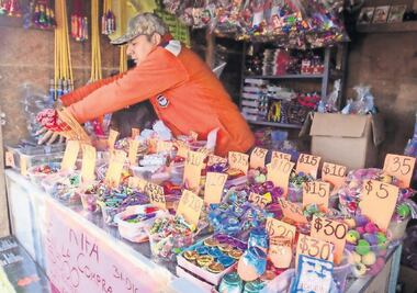 Sedena invita contar con permiso para comercializar pirotecnia