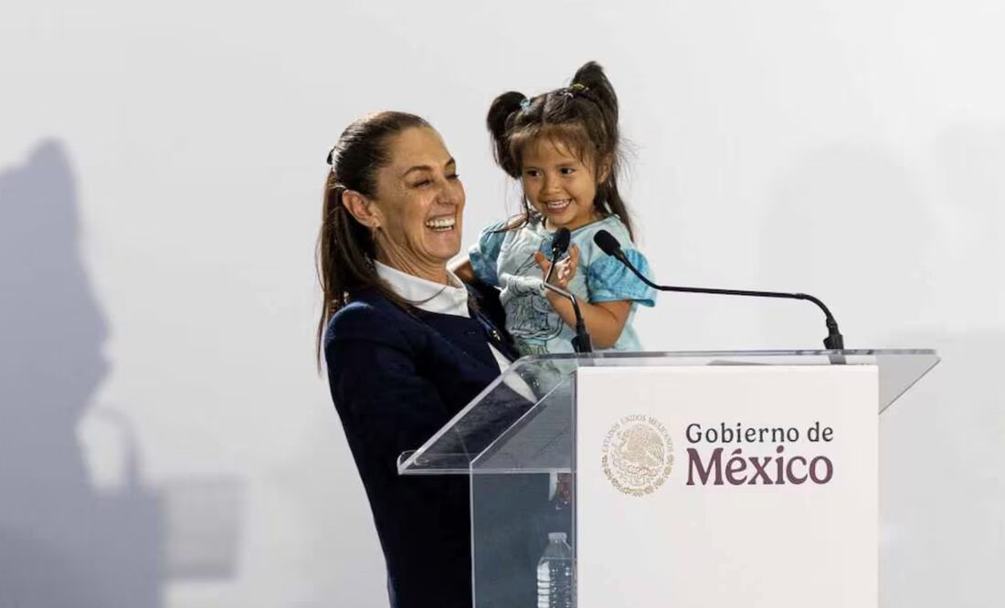 La presidenta Claudia Sheinbaum Pardo encabezó la entrega del programa Pensión Mujeres del Bienestar, en Villa de Zaragoza, San Luis Potosí. Foto Hugo Salvador/EL UNIVERSAL