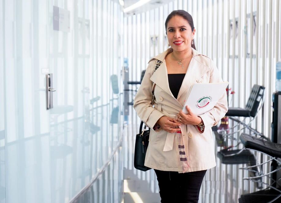 Simey Olvera resalta reformas y acciones por bienestar de la población en su primer año de gestión | Foto: especial