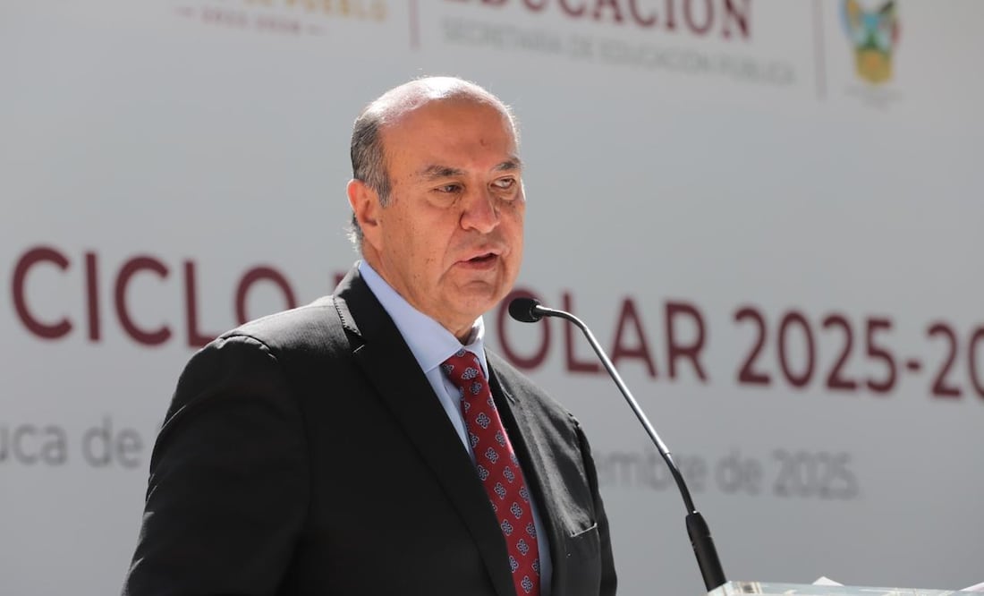 En octubre les entregarán parte de los documentos de propiedad de planteles de educación básica | Foto: luis Soriano