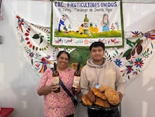 De Tenango de Doria a Pachuca: licores y pan artesanal llegan a la feria