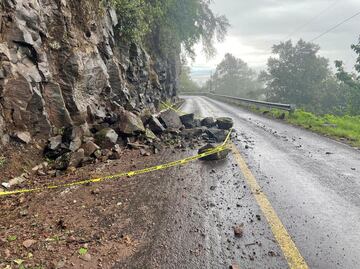 Lluvias provocan derrumbes y deslaves en al menos 15 municipios de Hidalgo