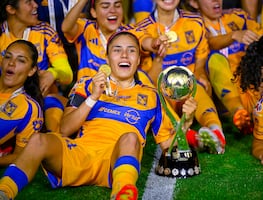 Como por arte de magia; Jacqueline Ovalle pasó de viajar horas en autobús para jugar futbol a ser el fichaje más caro en la historia