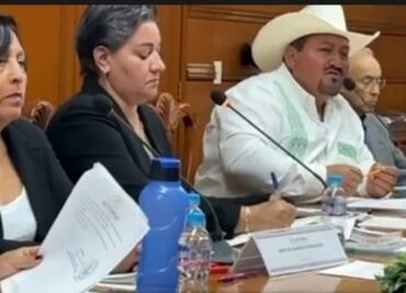 Regidor de Actopan propone eliminar cobro en estacionamiento de la presidencia municipal