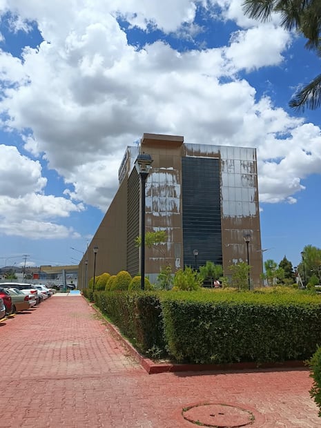 Hasta 5 millones de pesos costará el mantenimiento de la torre legislativa de Hidalgo | Foto: Lourdes Naranjo