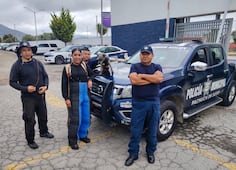 Rescatan a perrita que corría entre los autos en el bulevar Minero de Pachuca