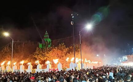 Fieles del Señor de Jalpan presencian el encendido de Luminarias en Ixmiquilpan