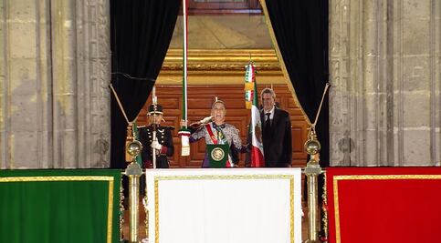 Heroínas, migrantes y la dignidad del Pueblo de México, destacan en las arengas emitidas por Claudia Sheinbaum 