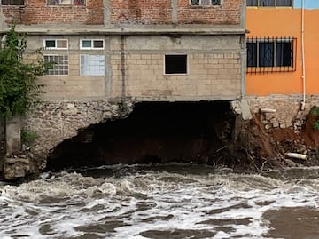 Protección Civil y Bomberos de Tula emiten notificación de riesgo en 5 viviendas