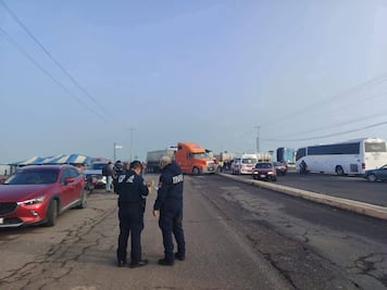 Alcalde de Villa de Tezontepec justifica bloqueo de caminos y genera controversia