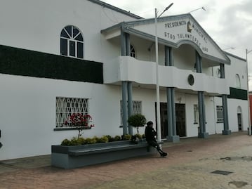 En Santiago Tulantepec, conflicto entre regidora y panteonero, sin consecuencias legales