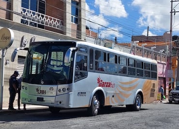 Liberan unidad del Garza Bus retenida por estudiantes del IDA