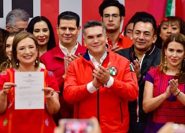Xóchitl Gálvez se registra en el PRI como precandidata presidencial