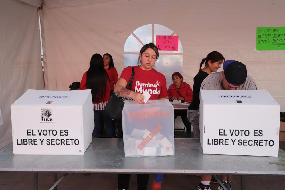 La primera mesa receptora fue instalada a las 7:40 horas, la última a las 9:15 horas | Foto: Luis Soriano