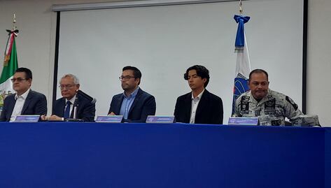 Se encuentran estudiantes del ITP y autoridades del TecNM tras concluir paro