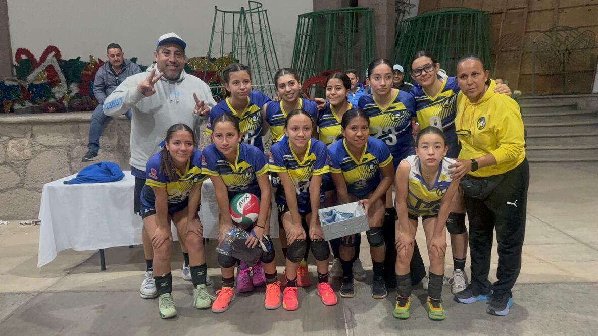 El equipo Fieras del Estado de México se alzó con el campeonato del Torneo Relámpago de Voleibol Femenil en Huichapan