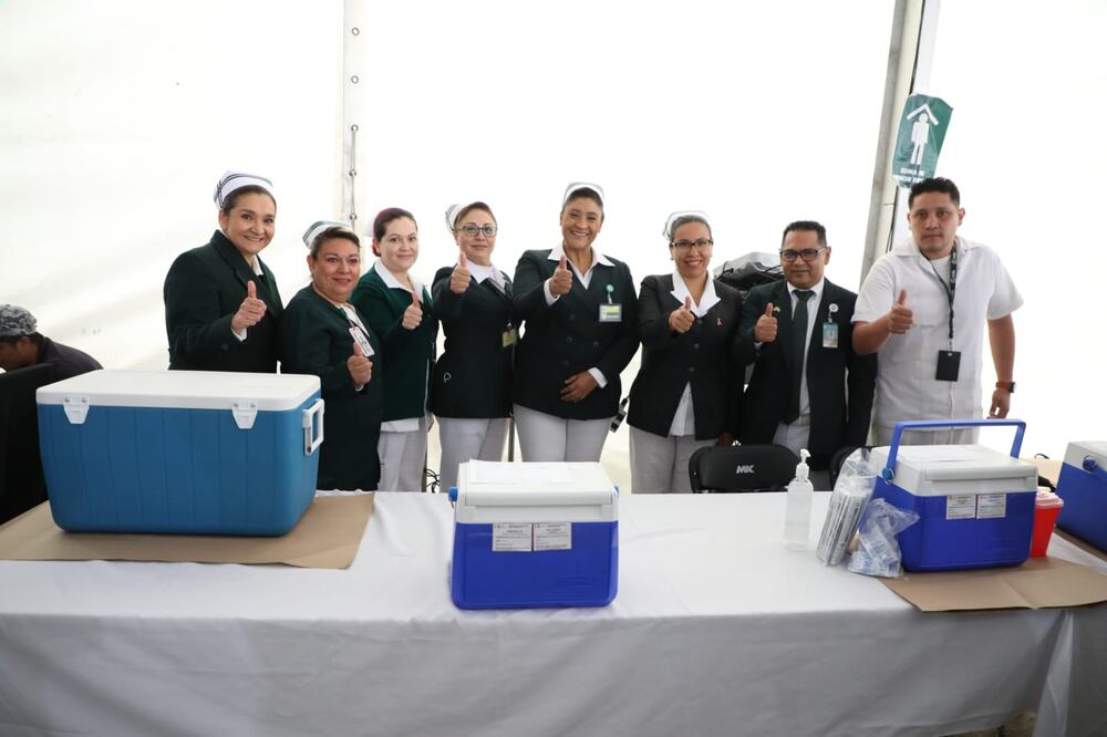 Este lunes 16 de octubre inició la campaña de vacunación contra Covid-19 | Twitter: Zoé Robledo