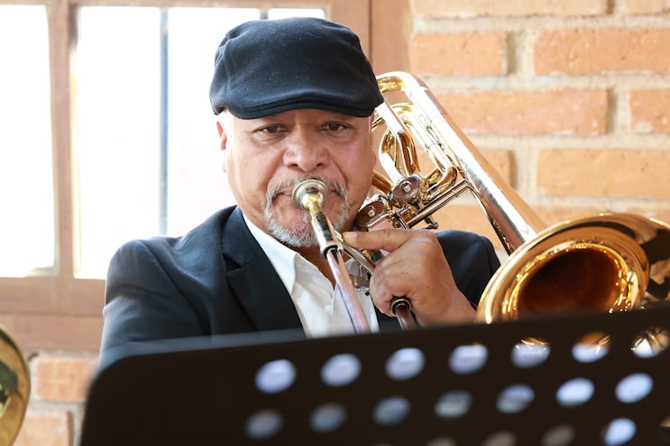 Del bosque de Mineral del Chico a Bellas Artes, la historia del trombonista hidalguense Felipe Corona