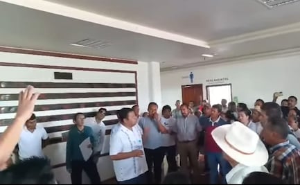 Proyectan Viviendas del Bienestar en predio que reclaman comerciantes de Huautla