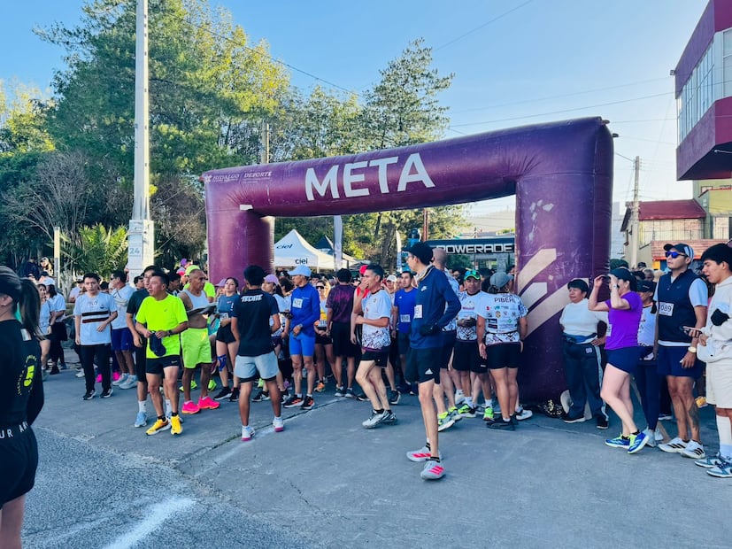 Celebran 6 años de la policía industrial bancaria con una carrera I Foto: Especial