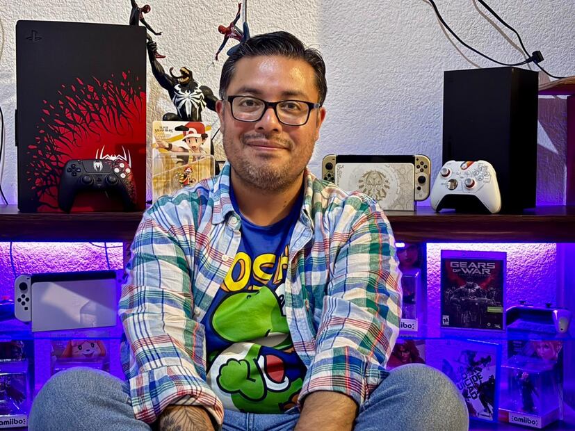 Desde los tres años de edad, Emmanuel empezó a jugar los videojuegos en Nintendo donde Mario Bros se convirtió en su primer personaje y al paso de los años cambió de consolas desde las diferentes evoluciones de Nintendo, Xbox. I Foto: Enrique Morán