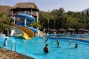 Copriseh pide verificar distintivo sanitario antes de visitar balnearios y restaurantes en Hidalgo