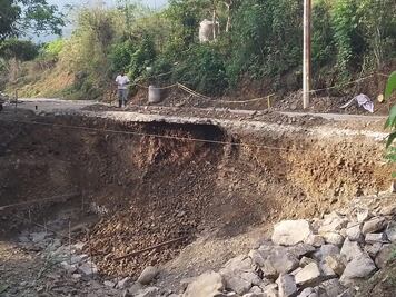 Lluvias incomunican a tres comunidades de Huazalingo