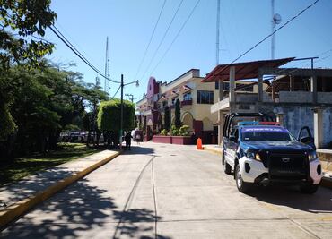 Retienen nuevamente a alcaldesa de Yahualica; exigen 6.8 millones de pesos para fiesta patronal