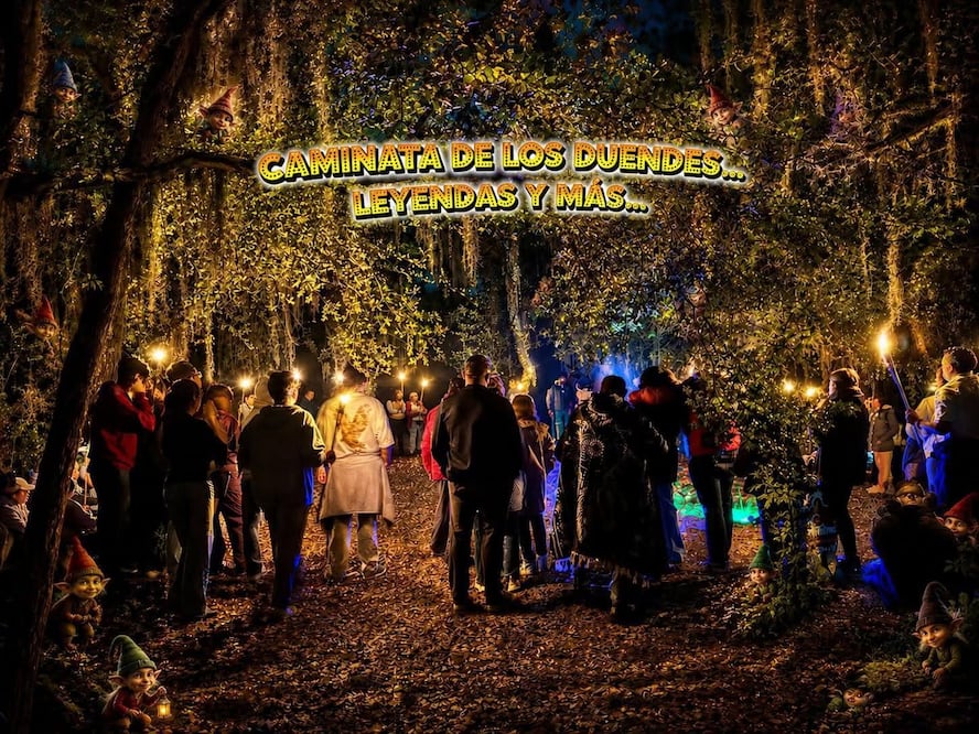 ¿Te atreves a caminar entre leyendas? Facebook: Caminata De Los Duendes