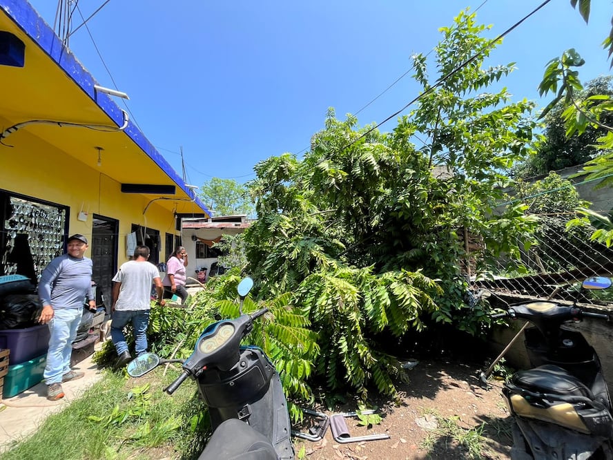No se reportaron personas fallecidas tras la tormenta eléctrica registrada en Huejutla | Foto: especial