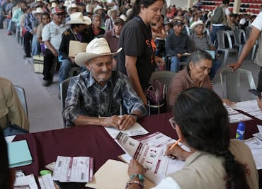 Avanza entrega de apoyos por lluvias en Hidalgo; más de 22 mil viviendas ya fueron censadas