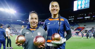 Charlyn Corral y Esthefanny Barreras van por otro Balón de Oro de la Liga MX Femenil