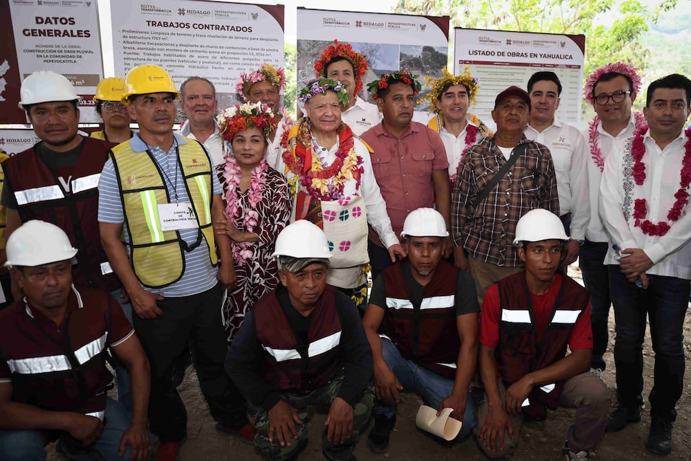 Julio Menchaca Salazar visitó la localidad de Pepeyocatitla, en el municipio de Yahualica I foto: Gobierno de Hidalgo