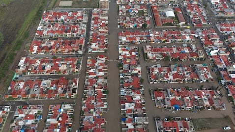 Más de 300 viviendas afectadas por inundación en Los Tuzos, Mineral de la Reforma