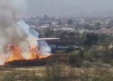 Se registra incendio en predio de Tulancingo