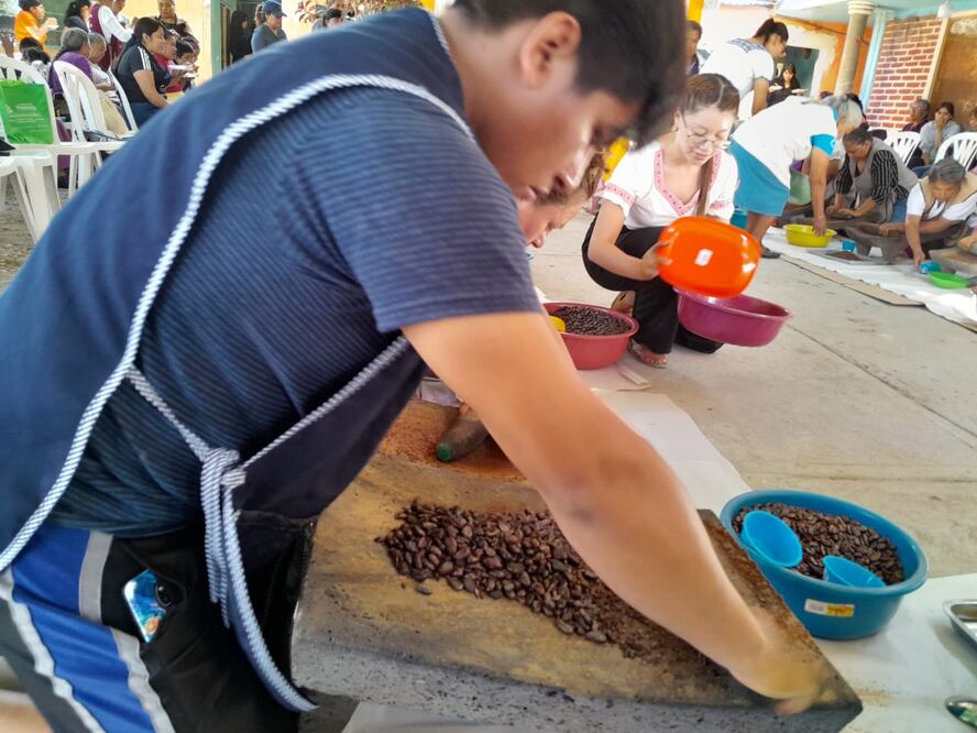 El municipio de Ixmiquilpan es rico en cultura y tradiciones, una de ellas es la molienda del cacao que se efectúa en la comunidad de San Nicolás cada año I Foto: Erika Gutiérrez