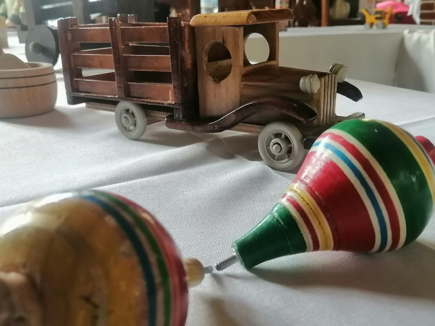 Comunidad indígena Los Reyes promueven feria patronal con exposición de artesanos madereros Foto Grisel Lira