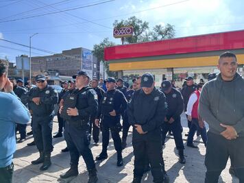 Policías de Tizayuca realizan paro de labores 