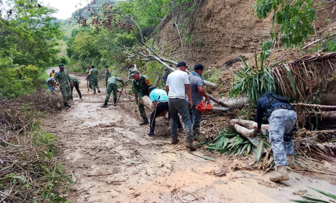 El Ejército Mexicano solo acudió una sola vez a brindar el apoyo al municipio de Xochiatipan | Foto: Especial