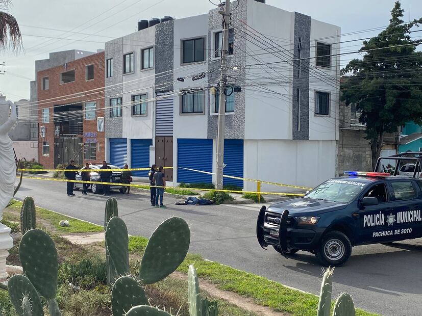 Hallan a hombre sin vida en plena vía pública en Pachuca | Foto: Especial