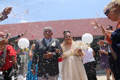 ¡Amor eterno! Pareja de adultos mayores contrae matrimonio en la Casa de Día