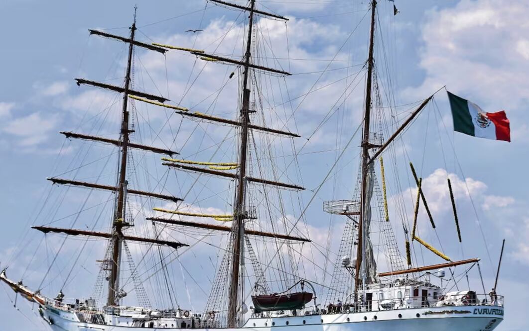 El buque Cuauhtémoc tiene una eslora (largo) de 90.5 metros y manga (ancho) de 12 metros. Foto: Berenice Fregoso / EL UNIVERSAL