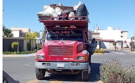 Recolectores privados cobran hasta 30 pesos por bote de basura en Tizayuca