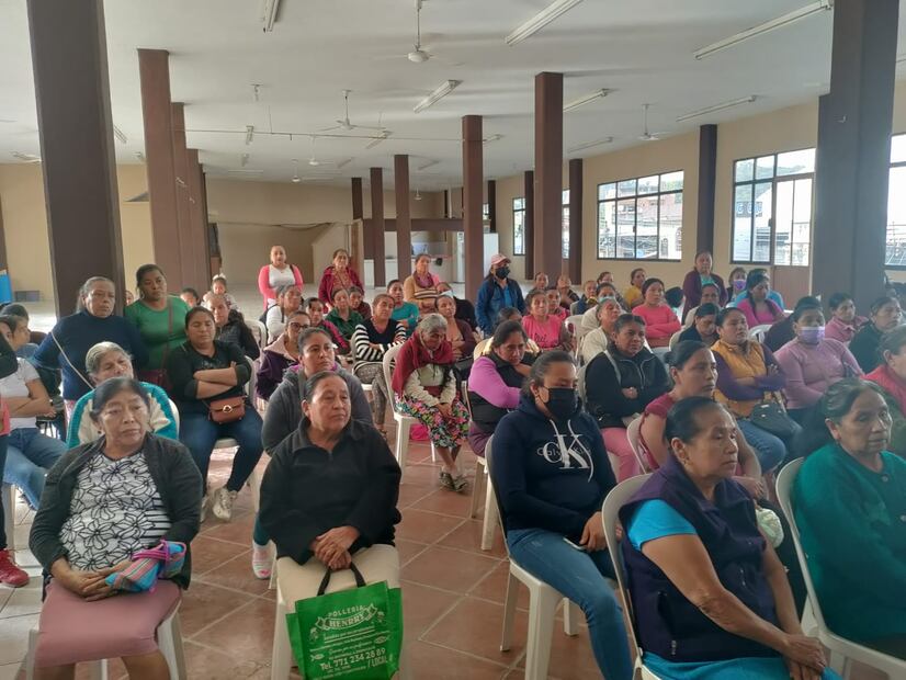 Vendedoras fijas de enchiladas se dicen afectadas tras caso de intoxicados | Foto: Francisco Baustita