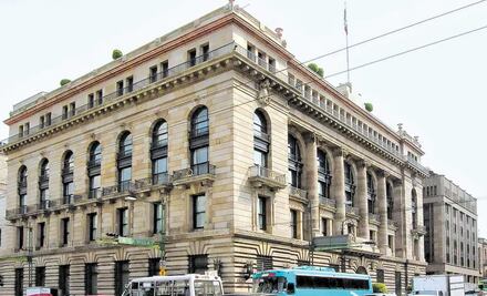 Banxico anticipa recortes a tasa de interés pese a repunte en inflación; gobernadora se reúne con Consejo Asesor Económico