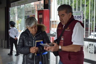 Aplican encuesta ciudadana para evaluar calidad del servicio en el Tuzobús