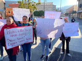 Se manifiestan maestros de Conafe en Hidalgo; exigen mejoras laborales