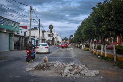 Obras viales generan caos vehicular en la carretera Tulancingo–Santiago Tulantepec