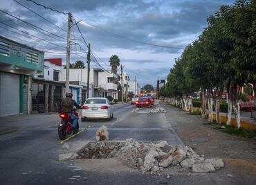 Obras viales generan caos vehicular en la carretera Tulancingo–Santiago Tulantepec